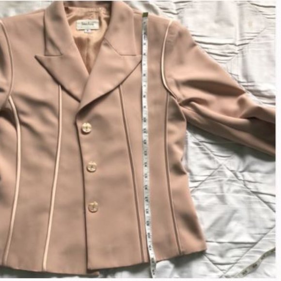 Neiman Marcus Blush Blazer - Picture 15 of 16